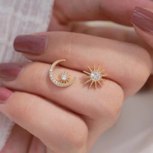 New 18K Gold Vermeil Sterling Silver 925 Moon & Sun Crystal Stud Earring set
